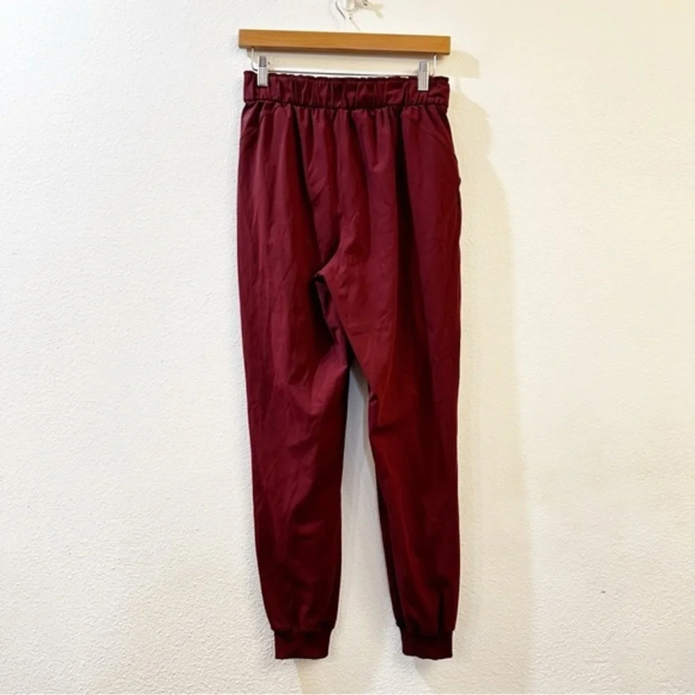 Lululemon Stretch High-Rise Jogger *Full Length in Red Merlot Size 6‎